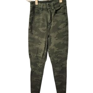 American Eagle distressed camo high rise jeggings